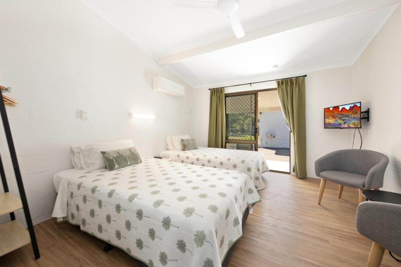 Kinka Palms Motel Yeppoon Exteriér fotografie