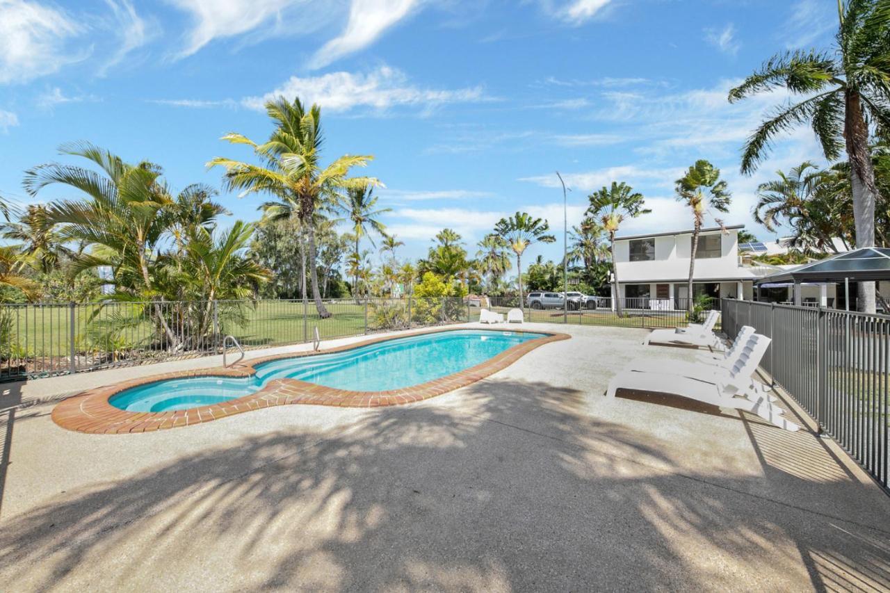 Kinka Palms Motel Yeppoon Exteriér fotografie