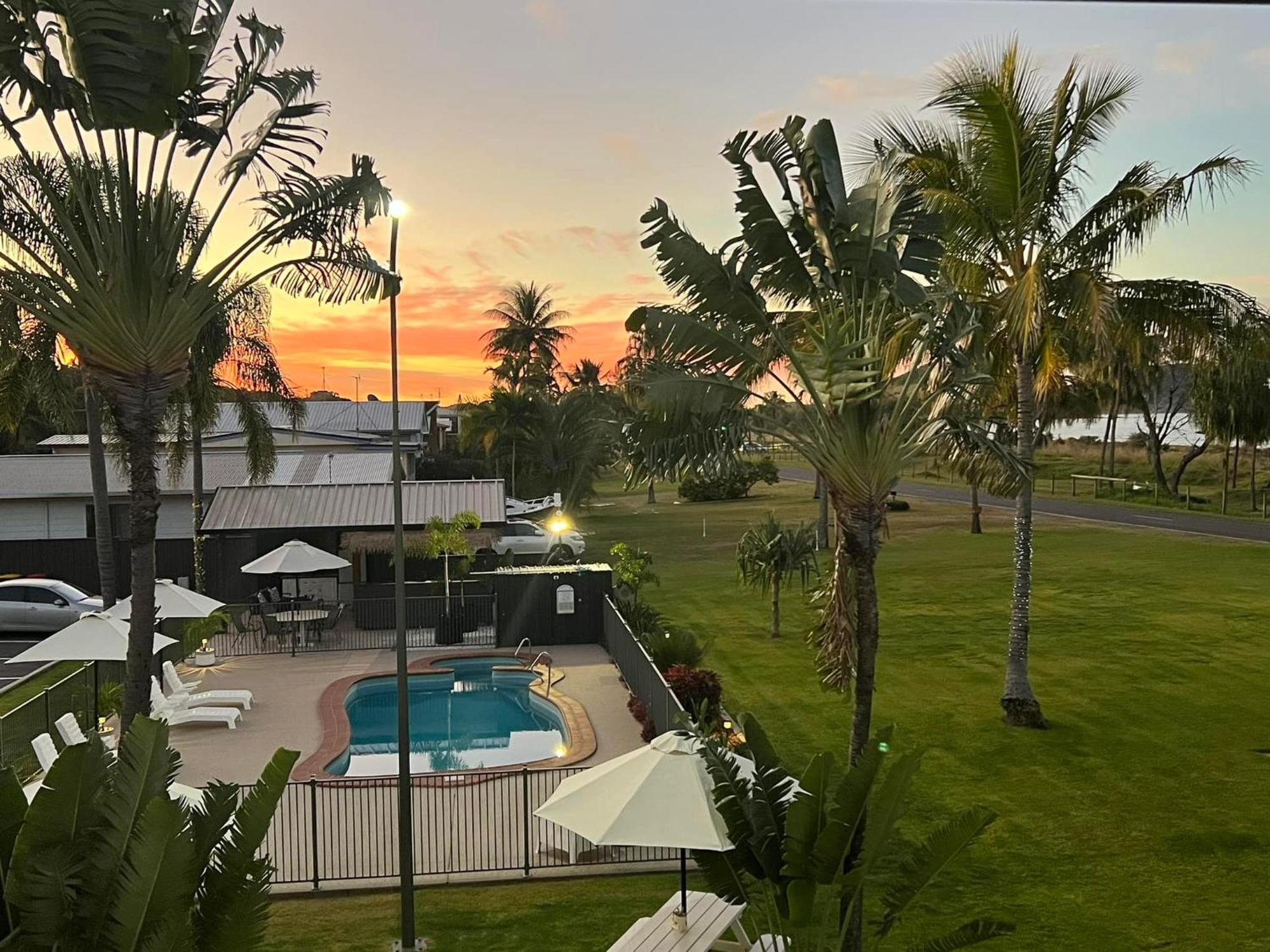 Kinka Palms Motel Yeppoon Exteriér fotografie